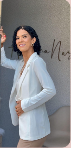 Keila Felix, autora do e-book A Nova Versão de Mim